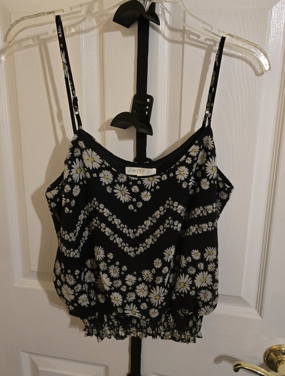 love, Fire Black Daisy Print Cropped Cami Top